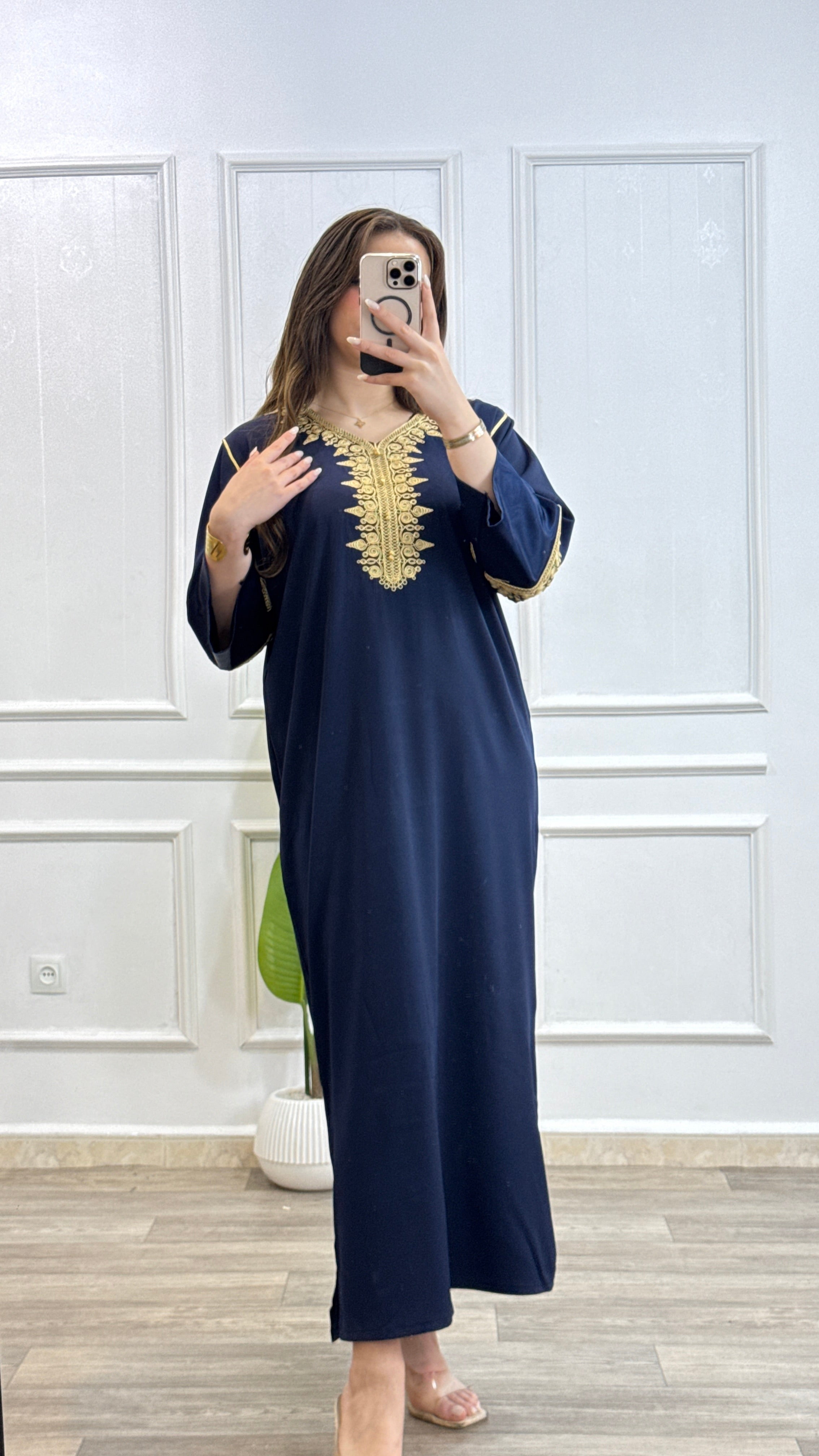 La Robe SULTANA 2026